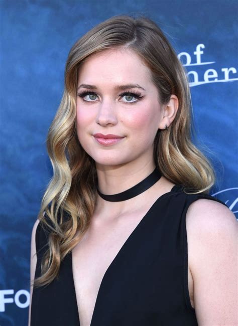 elizabeth lail boyfriend|Elizabeth Lails Better Half: Exploring the Charismatic。